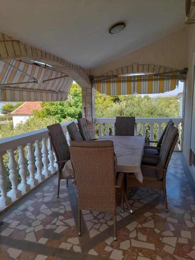 שיבניק Apartman Lugovic מראה חיצוני תמונה